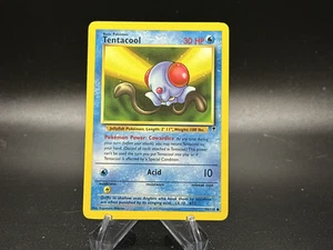 Tentacool - 96/110 Legendary Collection - Pokémon TCG - 2002 - Picture 1 of 2