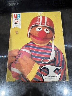 Milton Bradley Sesame Street Ernie Football Puzzle 24 Pc 1977 Vintage Complete - Image 1 of 4