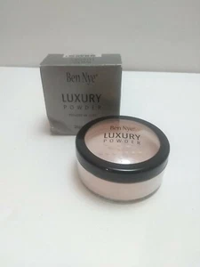 Ben Nye ROSE PETAL Luxury Translucent Powder Dome Jar .92 OZ - Picture 1 of 5