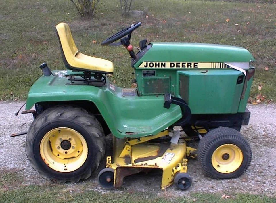 John Deere(33-E90) 316 318 420 - Onan B43G - Engine Block - Image 1 of 1