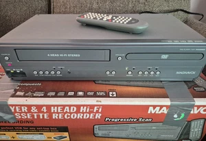 Magnavox DV225MG9 Reproductor de DVD / 4 cabezales Hi Fi VCR VHS Grabadora con control remoto y caja - Imagen 1 de 9