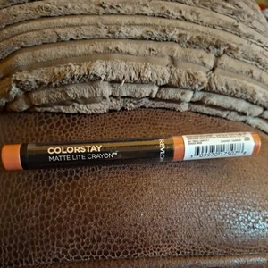 REVLON COLORSTAY MATTE LITE BUNTSTIFT BRANDNEU VERSIEGELT PROFIL LEICHT - Bild 1 von 2