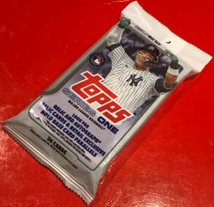 2025 Topps Series 1 Guaranteed Manny Machado Padres Team Border HOT PACK - Bild 1 von 1