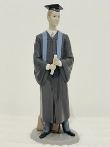 Lladro Figurines Graduado His Commencement 01008397 Poecelain RARE!!! - Picture 1 of 11