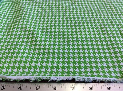 BUSCADORES DE TELA #754 PATA DE GALLO VERDE LIMA Y BLANCO 60 PULGADAS DE ANCHO POR YARDA Foto 1 de 2