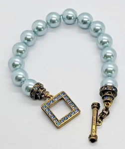HEIDI DAUS SIGNED BEAD AND CRYSTAL BABY BLUE TOGGLE BRACELET - Picture 1 of 8
