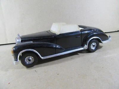 692V Vintage 1983 Corgi 805 England Mercedes 300 Sc Cabriolet 1956 Black 1:3 6 - Image 1 of 4