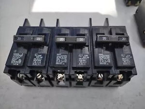 LOT OF 3 Siemens Type BQ 2 Pole Circuit Breakers.  BQ2B020 Tested 100%. - Picture 1 of 5