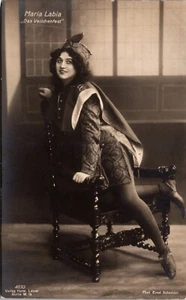 MARIA LABIA : BEAUTIFUL ITALIAN OPERA STAR : RPPC - Picture 1 of 3