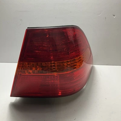 Conjunto de luz trasera derecha lado pasajero derecho Lexus LS430 2001-2003 FABRICANTE DE EQUIPOS ORIGINALES Foto 1 de 4