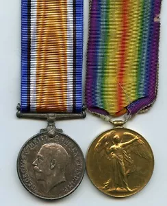 WW1 Medals Pair To Pte Arthur E Pitt, 10th Bn Kings Royal Rifle Corps - Foto 1 di 3