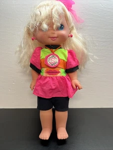 BAMBOLA VINTAGE SALLY SECRETS 1992 MATTEL STAZIONARIA RAGAZZA BIONDA RETRÒ G1 - Foto 1 di 7