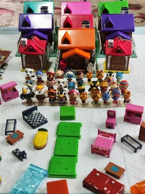 Animal Crossing My House Collection / Forest Mini House Figura Llavero Yujin Foto 1 de 4