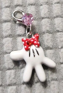 Neu Selten Disney Charm It! Minnie Mouse weißer Handschuh rote Schleife sehr selten - Bild 1 von 2