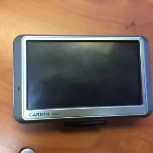 Garmin Nuvi 750 FOR PARTS - Picture 1 of 5