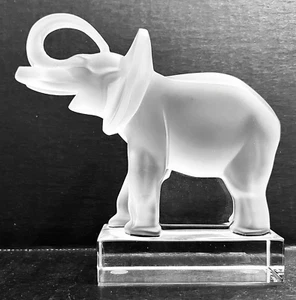 Lalique Elephant on Base Frosted and Clear Glass Figurine Signed and Perfect - Picture 1 of 7