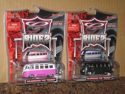 2006 Maisto G Ridez Lot of 2 Volkswagen Samba Van 1:64 Gray Pink - Image 1 of 2