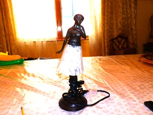 BRONZE SCULPTURE GRACEFUL LADY TABLE LAMP FROSTED GLASS - Picture 1 of 14