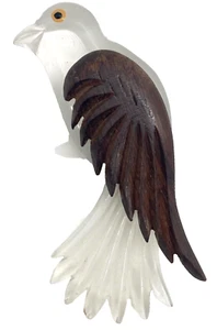 VINTAGE LARGE 3”+ LUCITE CARVED WOOD PATRIOTIC EAGLE HAWK FALCON BROOCH BIRD PIN - Picture 1 of 9