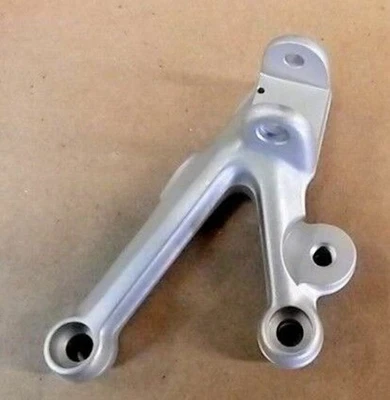 Soporte de estriba DUCATI 749 999 LH 2003-2006 OEM NUEVO 82410841A Foto 1 de 4