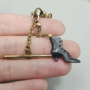 Antica catena per orologio da tasca con ciondolo porta stivaletto barra a T oro pieno lunga 9 pollici - Foto 1 di 8