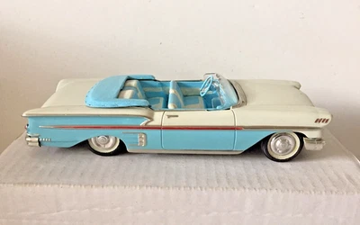 Vintage AMT/SMP 1958 Chevrolet Impala Convertible Model Car Built 1:25 scale - Image 1 of 4
