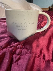 2018 Starbucks Reserve Roastery New York 12 Oz Cream Colored Bevel Mug W/ Specks - Picture 1 of 3
