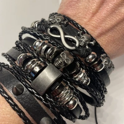 Pulsera Calavera Rock Estilo Gótico Punk 5 Piezas/Cuero Unisex con Tachuelas de Plástico  Foto 1 de 4