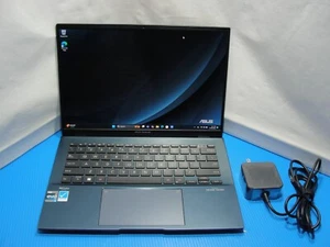 ASUS ZenBook Q4097 14”HD Core i5-1240P 1.7GHz 8GB 256GB SSD Original Charger - Picture 1 of 22