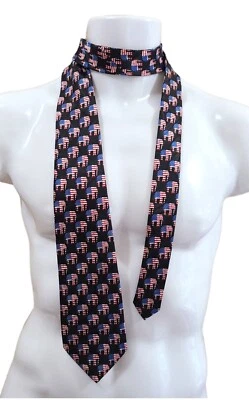 Corbata elefante político republicano Stephen Harris bandera de Estados Unidos día de las elecciones Foto 1 de 4