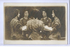 Royal Studio NYC Trick Echtfoto Postkarte RPPC Multigraph fünf Ansichten einer Frau - Bild 1 von 2