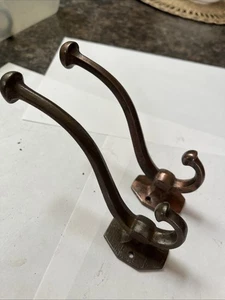 "Ganchos dobles antiguos de hierro fundido acabado dorado 7""" - Imagen 1 de 5