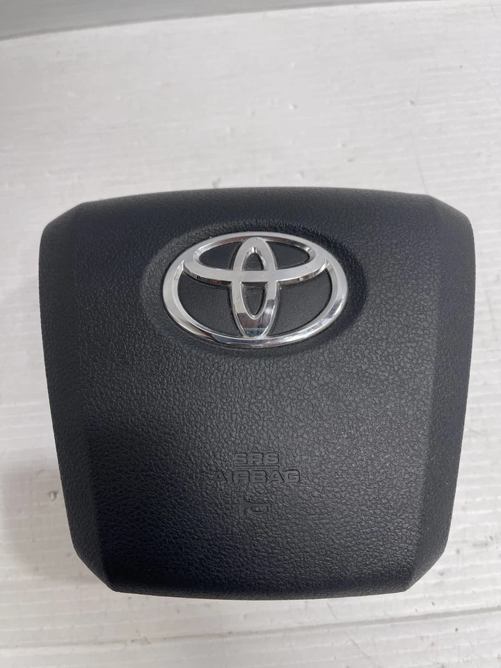 ✅2017-2018-2019-2020-2021 TOYOTA PRIUS DRIVER STEERING WHEEL AIRBAG OEM✅ Foto 1 de 4