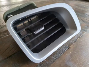 2010-2017 Chevy Equinox RH Passenger Side A/C AIR VENT Duct, OEM Silver 20862308 - Bild 1 von 11