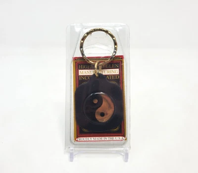YIN & YANG Black Metal Key Chain Gold Ring USA Highland Glen Mfg Vintage NIP - Image 1 of 4