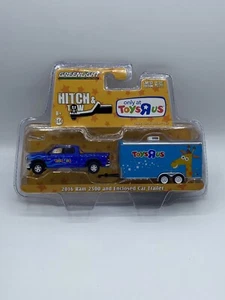 Greenlight Hitch & Tow Series 2017 Toys R Us 2016 RAM 2500 w/ Trailer Chase - Picture 1 of 4