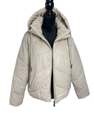 Abrigo Bernie Bernardo Foto 1 de 4