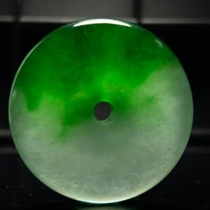 Colgante y collar con hebilla de seguridad de pan de jadeíta jade verde hielo natural 平安扣 - Imagen 1 de 9