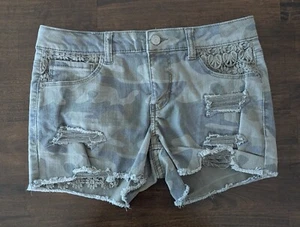 Imperial Star Girls Distressed Shorts Camo Size 14 Camo - Picture 1 of 6