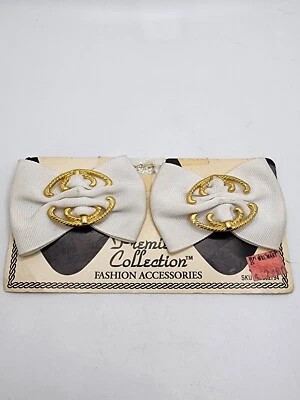 Clips para zapatos de cinta blanca vintage con adornos dorados en tarjeta original Foto 1 de 4