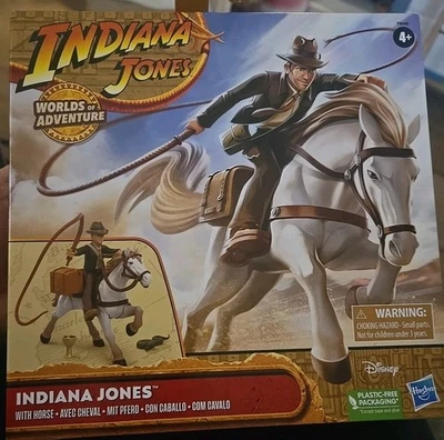 Figura Indiana Jones Worlds of Adventure Indiana Jones con caballo 2,5" nueva en caja Foto 1 de 2