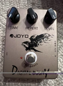 Pedal efecto para guitarra JOYO JF-08 Digital Delay cable de alimentación usado no incluido - Imagen 1 de 4