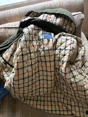 Gabardina Burberry Foto 1 de 4