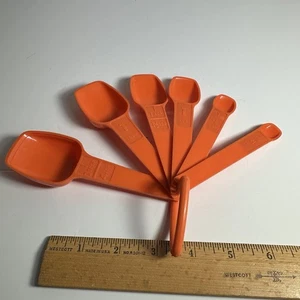 Vintage Tupperware orange Messlöffel komplett 6 Stück plus D Ring - Bild 1 von 15