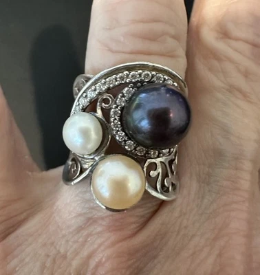 MULTI COLORED TRIO FRESHWATER PEARLS FILIGREE STATEMENT RING SIZE 6 - Image 1 of 4