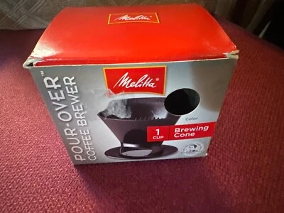 Melitta Cafetera de 1 Taza Verter-Sobre Cono con 5 Filtros y Cuchara Medidora Foto 1 de 4