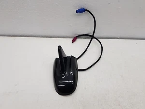 2023 ANTENA AÉREA TIBURÓN TECHO MASERATI LEVANTE NEGRA FABRICANTE DE EQUIPOS ORIGINALES 06700761240 - Imagen 1 de 11