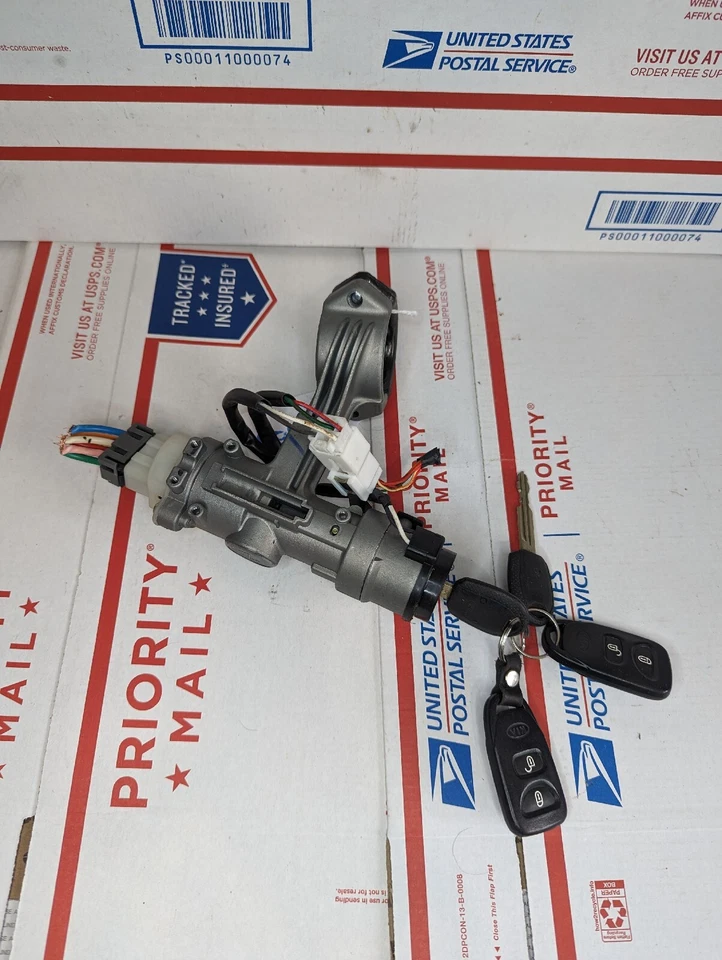 2005-2010 Kia Sportage Ignition Lock Cylinder Assembly Switch Key 05 06 07 08 09 - Image 1 of 4