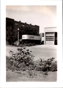 Red Owl Semi Truck 1940 Moorhead Minnesota black & white photo - Picture 1 of 2