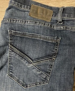 BKE Buckle Tyler Straight Leg Dark Wash Stretch Waist Blue Jeans, Size 40x36 - Picture 1 of 11